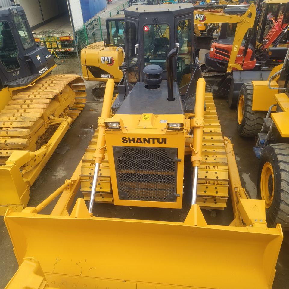 SHANTUI SD 16 WITH RIPPER - Máy ủi: hình 2 SHANTUI SD 16 WITH RIPPER - Máy ủi: hình 2