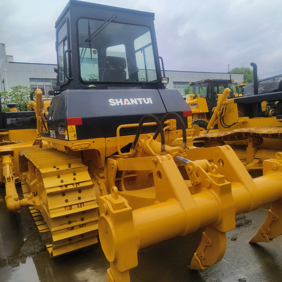 SHANTUI SD 16 WITH RIPPER - Máy ủi: hình 1 SHANTUI SD 16 WITH RIPPER - Máy ủi: hình 1