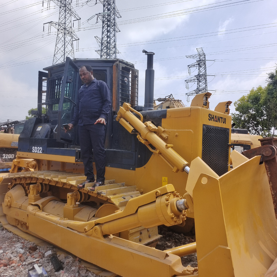 SHANTUI SD22 with Brush Cutter Attachment for Clearing Brush - Máy ủi: hình 2 SHANTUI SD22 with Brush Cutter Attachment for Clearing Brush - Máy ủi: hình 2