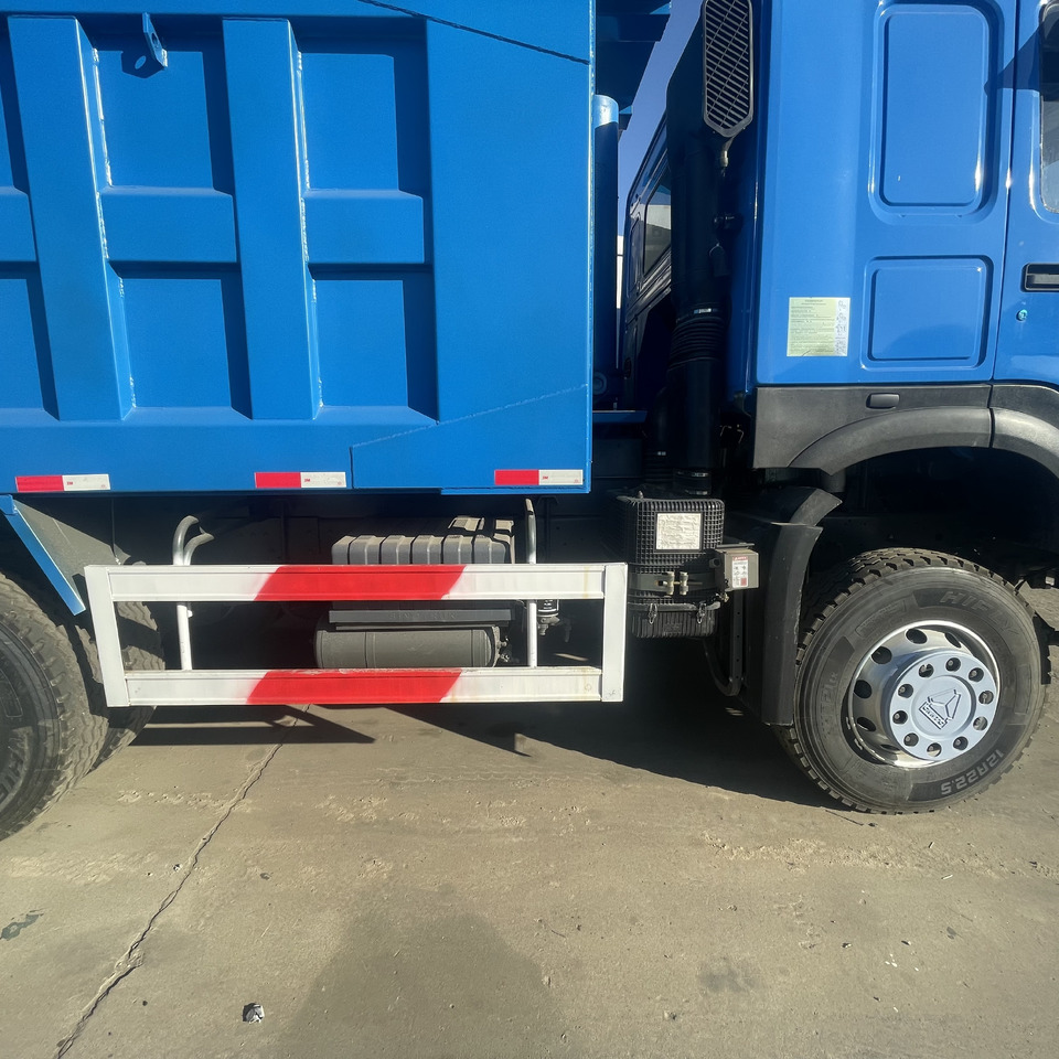 SINOTRUK HOWO 6*4 371 375 380 400 420 - Xe ben: hình 2 SINOTRUK HOWO 6*4 371 375 380 400 420 - Xe ben: hình 2