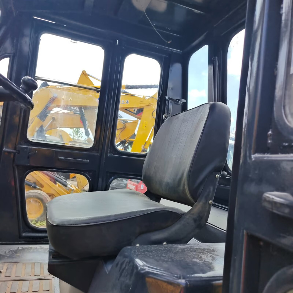 TCM 100 Tcm FD 100 - Xe nâng diesel: hình 2 TCM 100 Tcm FD 100 - Xe nâng diesel: hình 2