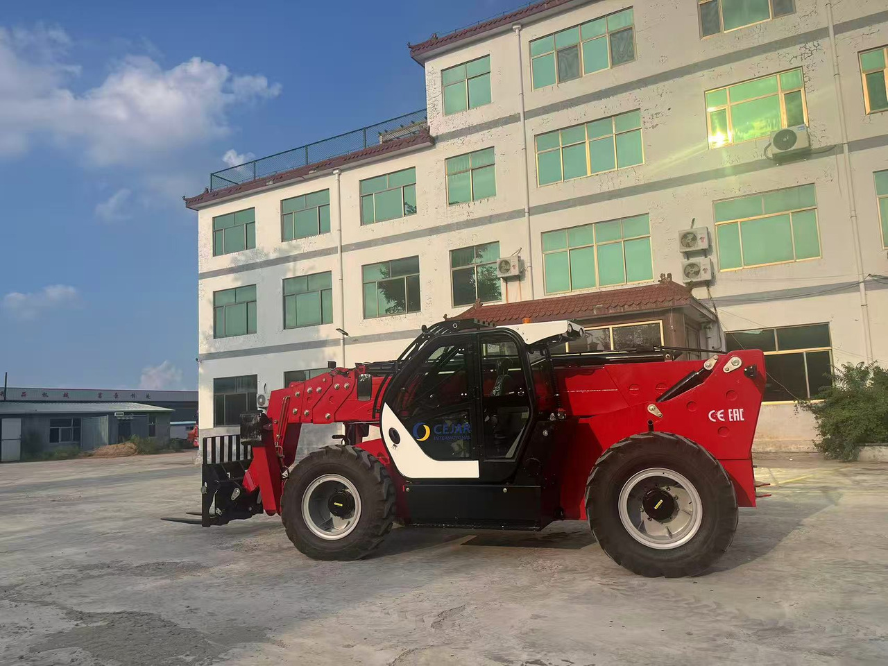 XCMG 3 TON 9 METER BRAND NEW - Xe nhấc hình viễn vọng kính: hình 1 XCMG 3 TON 9 METER BRAND NEW - Xe nhấc hình viễn vọng kính: hình 1