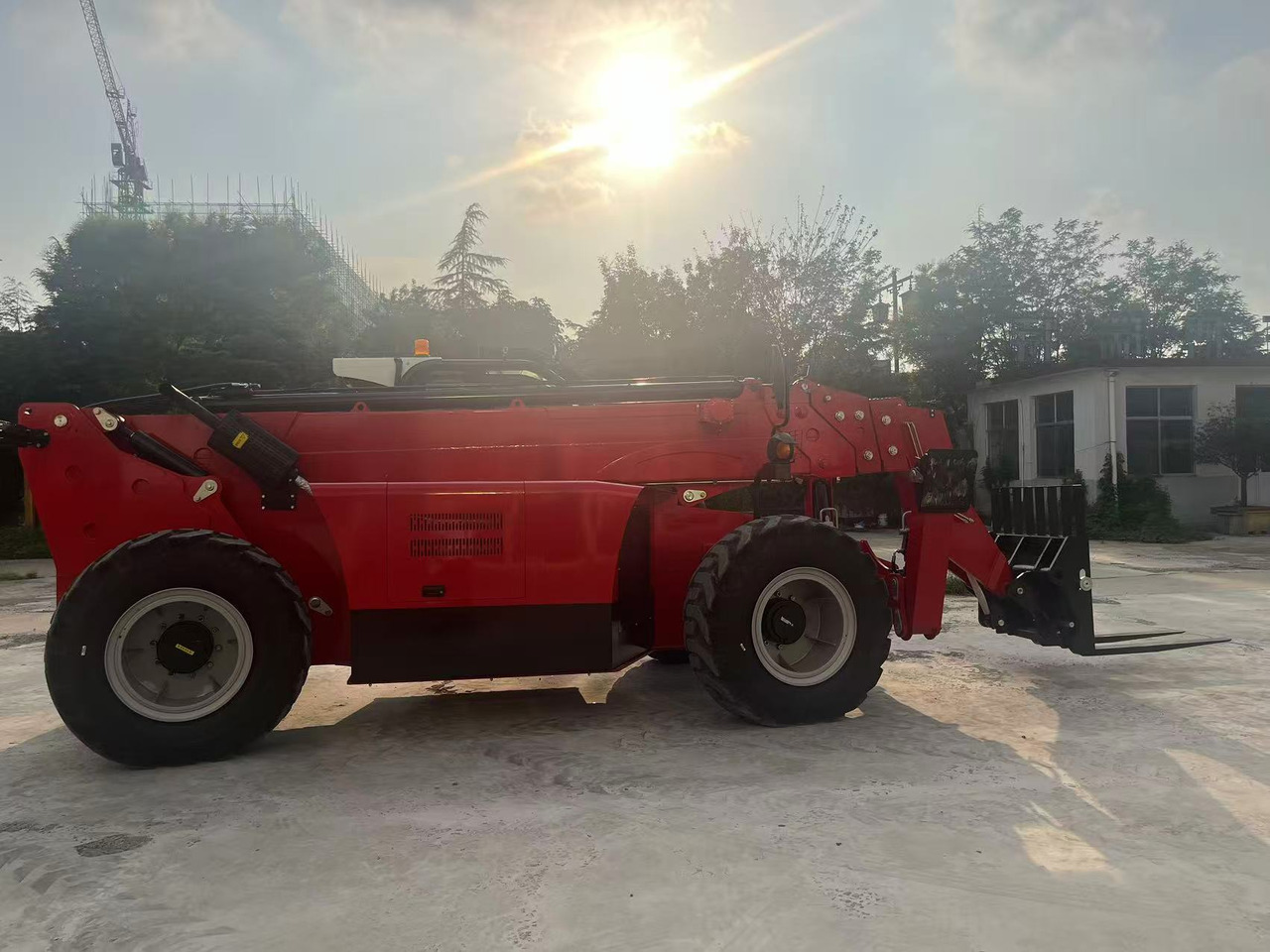 XCMG 3 TON 9 METER BRAND NEW - Xe nhấc hình viễn vọng kính: hình 4 XCMG 3 TON 9 METER BRAND NEW - Xe nhấc hình viễn vọng kính: hình 4