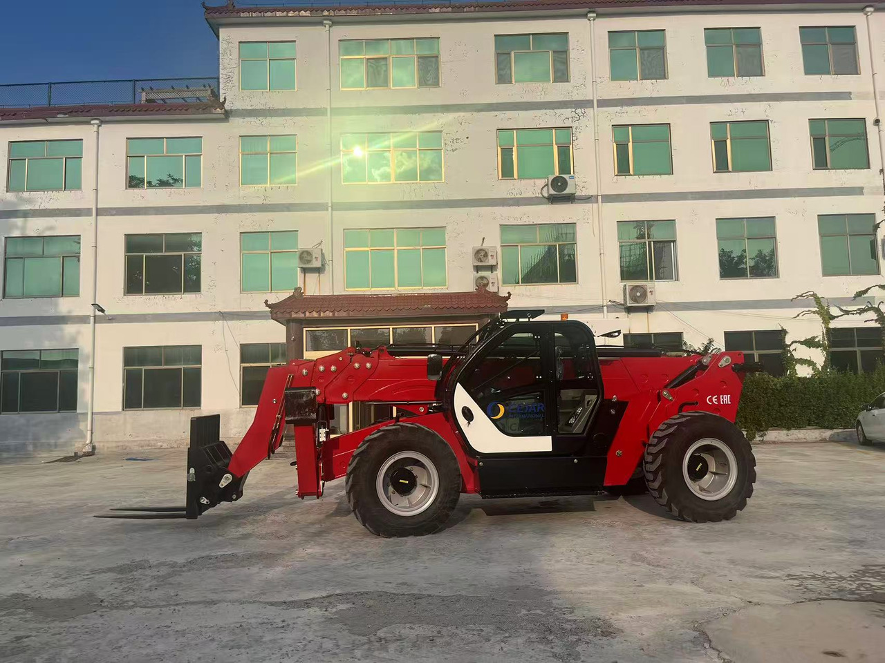 XCMG 3 TON 9 METER BRAND NEW - Xe nhấc hình viễn vọng kính: hình 2 XCMG 3 TON 9 METER BRAND NEW - Xe nhấc hình viễn vọng kính: hình 2