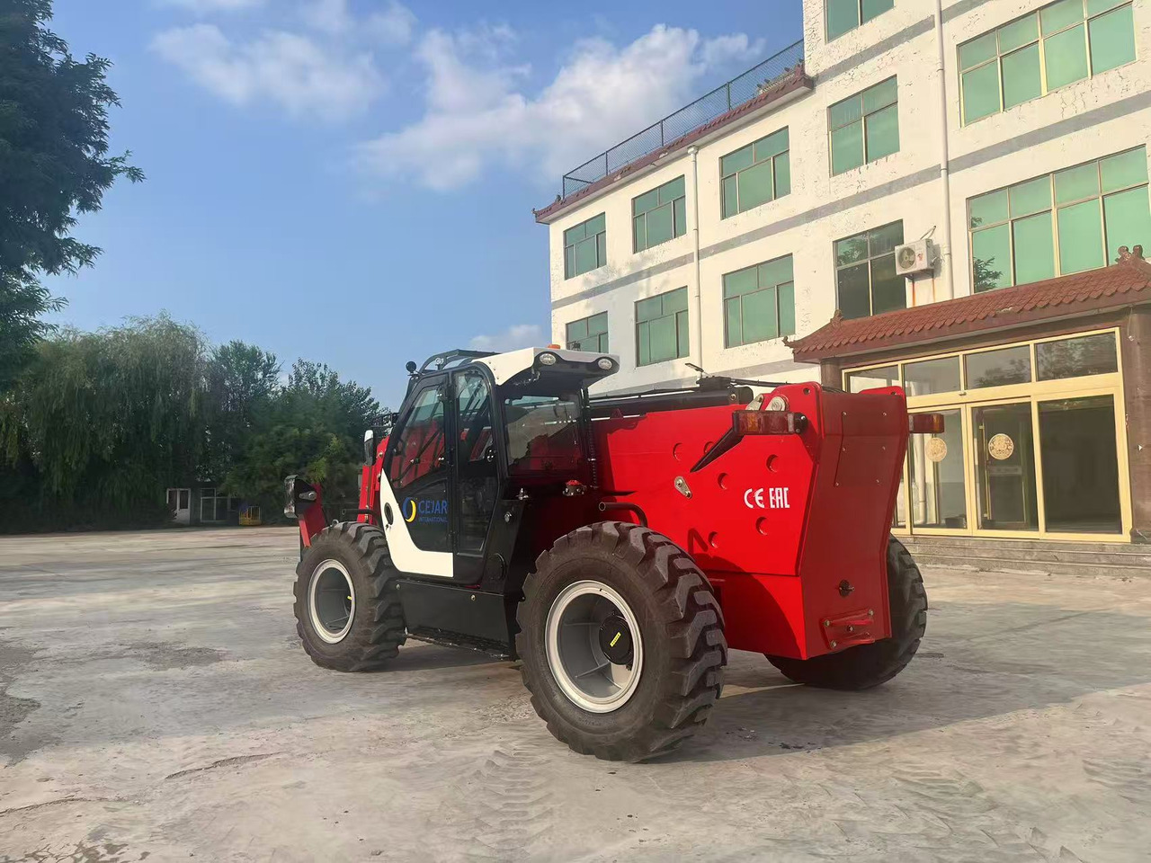XCMG 3 TON 9 METER BRAND NEW - Xe nhấc hình viễn vọng kính: hình 3 XCMG 3 TON 9 METER BRAND NEW - Xe nhấc hình viễn vọng kính: hình 3