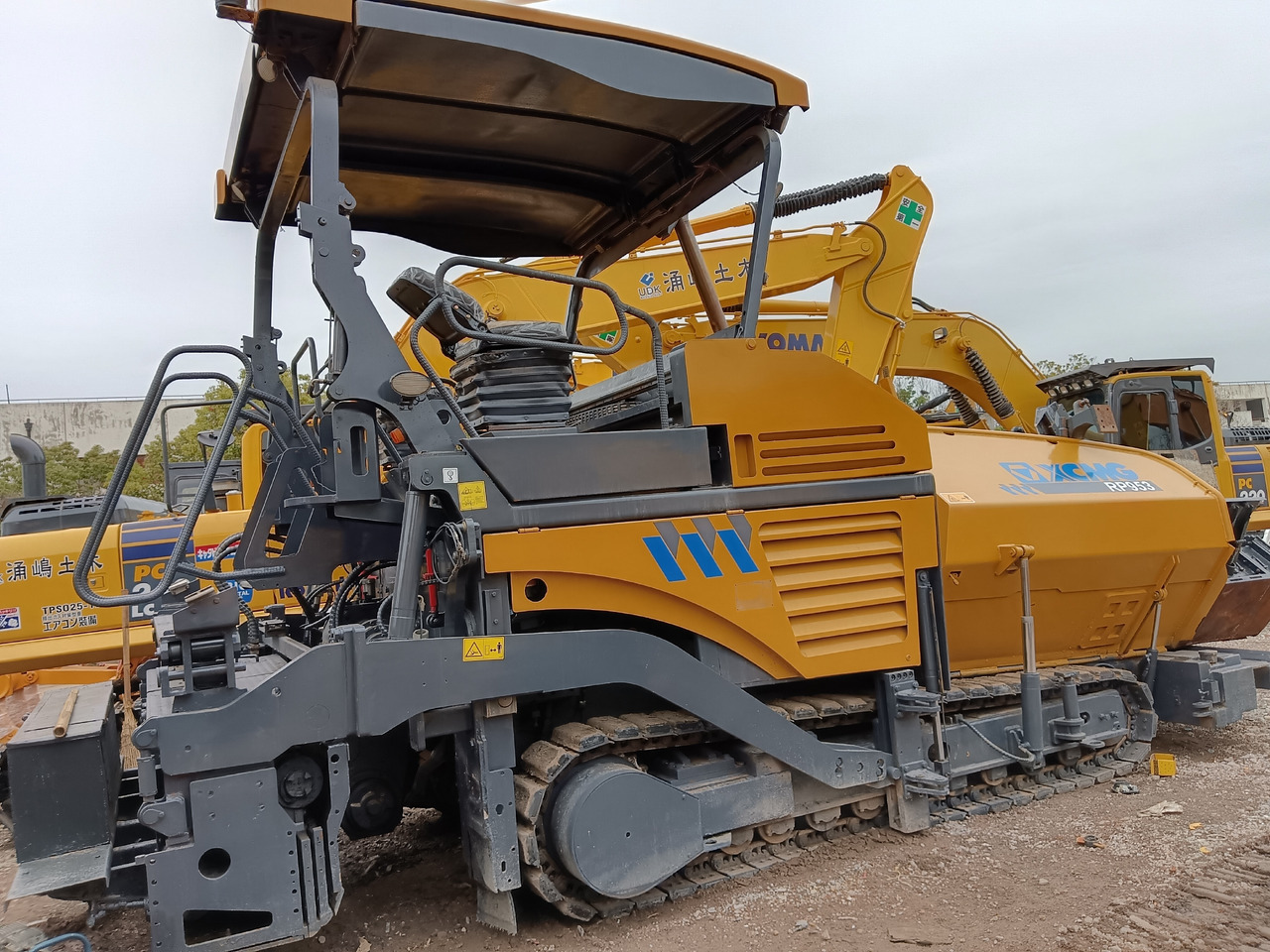 XCMG RP 953 - Máy lát nhựa đường: hình 3 XCMG RP 953 - Máy lát nhựa đường: hình 3