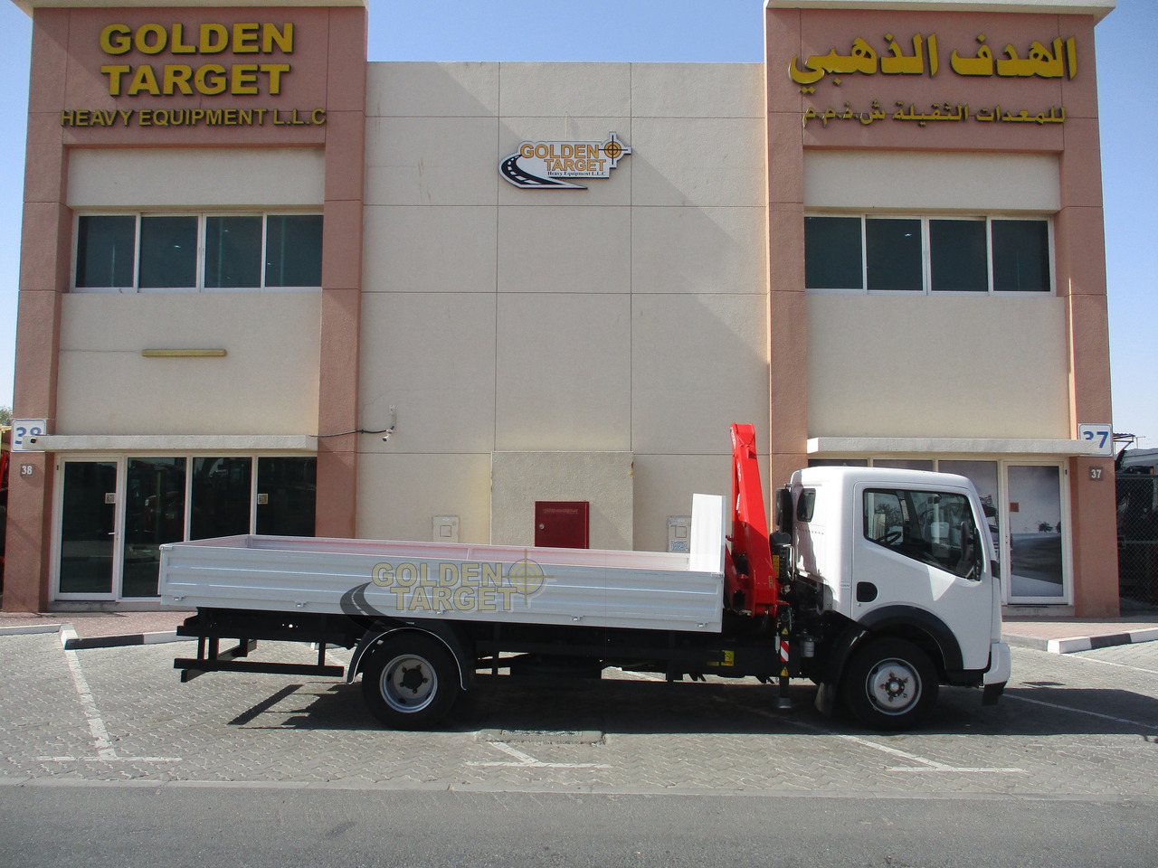 Ashok Leyland PARTNER LX 4x2 with Fassi F50A.022 Crane - Xe cẩu tự hành: hình 5 Ashok Leyland PARTNER LX 4x2 with Fassi F50A.022 Crane - Xe cẩu tự hành: hình 5