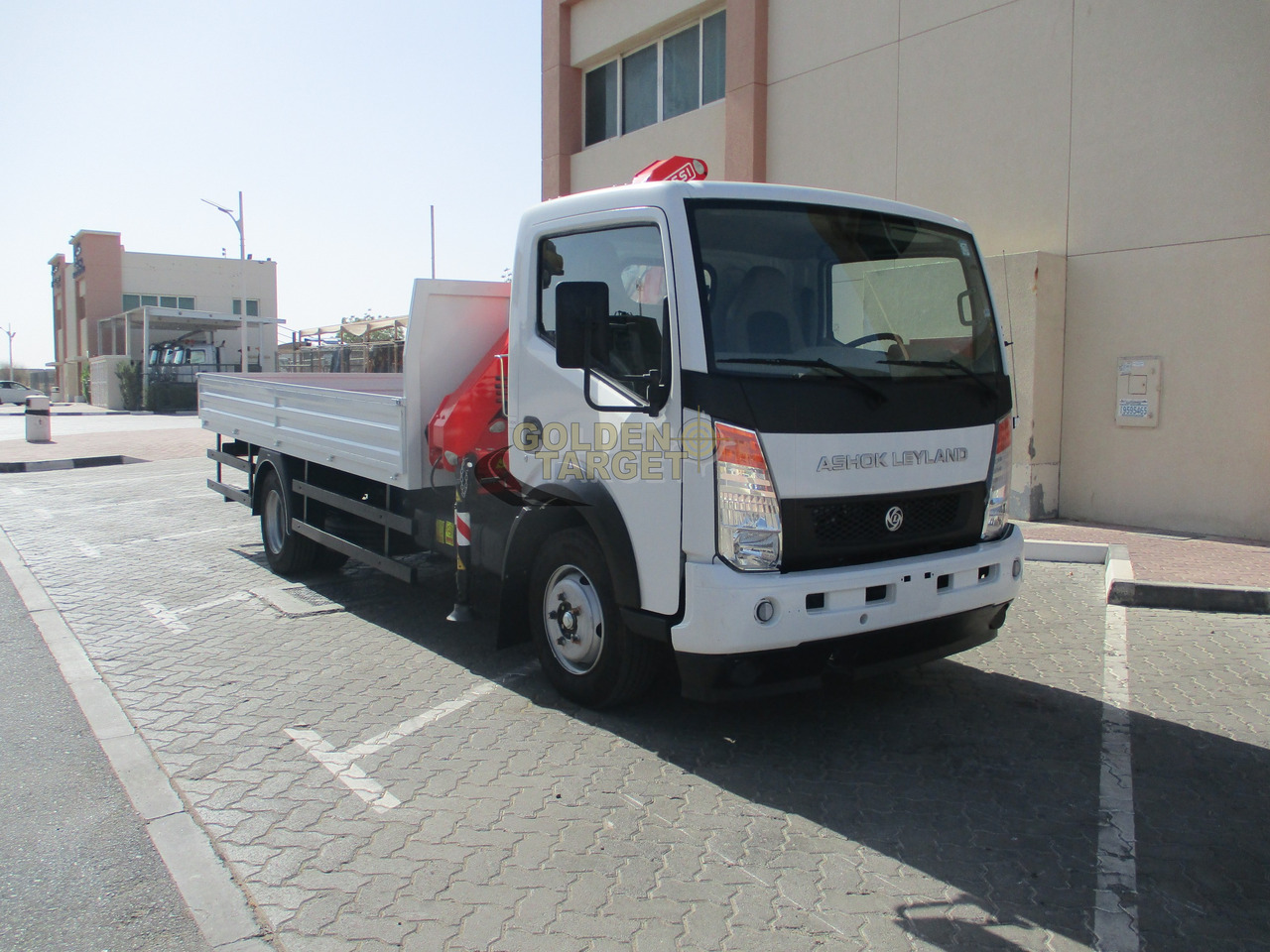 Ashok Leyland PARTNER LX 4x2 with Fassi F50A.022 Crane - Xe cẩu tự hành: hình 1 Ashok Leyland PARTNER LX 4x2 with Fassi F50A.022 Crane - Xe cẩu tự hành: hình 1
