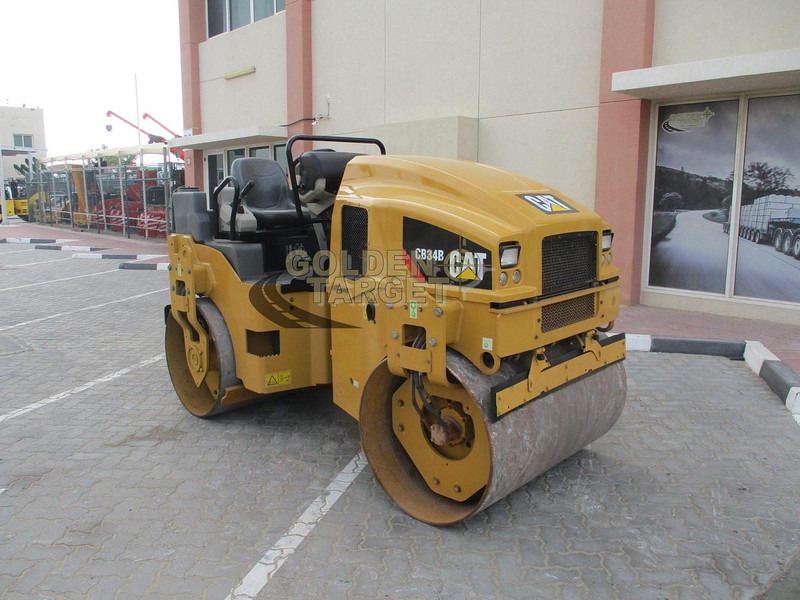 Caterpillar CB34B - Con lăn ruộng: hình 1 Caterpillar CB34B - Con lăn ruộng: hình 1