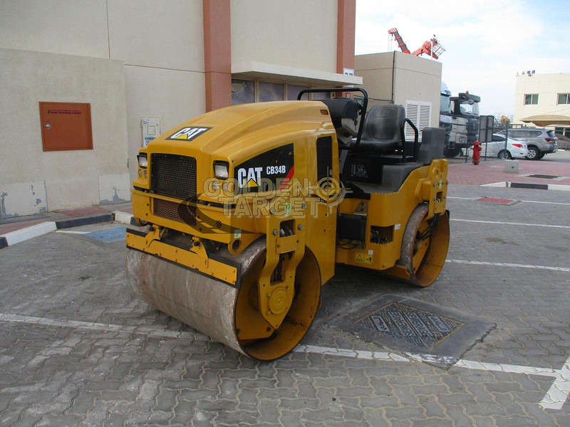 Caterpillar CB34B - Con lăn ruộng: hình 2 Caterpillar CB34B - Con lăn ruộng: hình 2