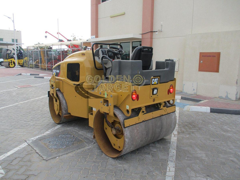 Caterpillar CB34B - Con lăn ruộng: hình 4 Caterpillar CB34B - Con lăn ruộng: hình 4