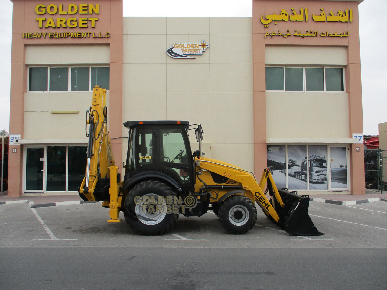 GEHL GBL-X-920 4x4 Backhoe Loader - Máy xúc trước múc sau: hình 5 GEHL GBL-X-920 4x4 Backhoe Loader - Máy xúc trước múc sau: hình 5