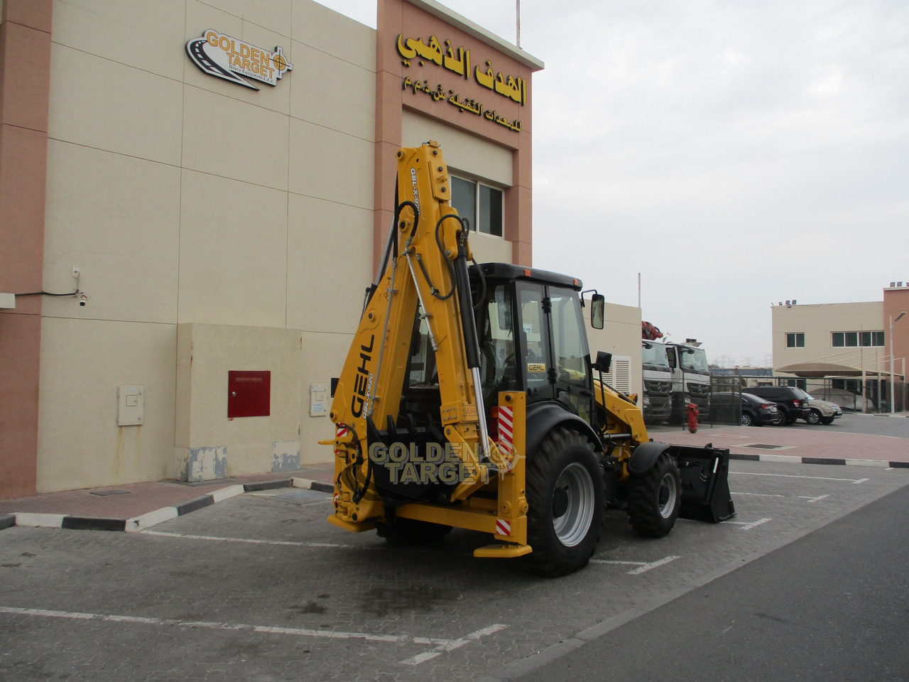 GEHL GBL-X-920 4x4 Backhoe Loader - Máy xúc trước múc sau: hình 3 GEHL GBL-X-920 4x4 Backhoe Loader - Máy xúc trước múc sau: hình 3