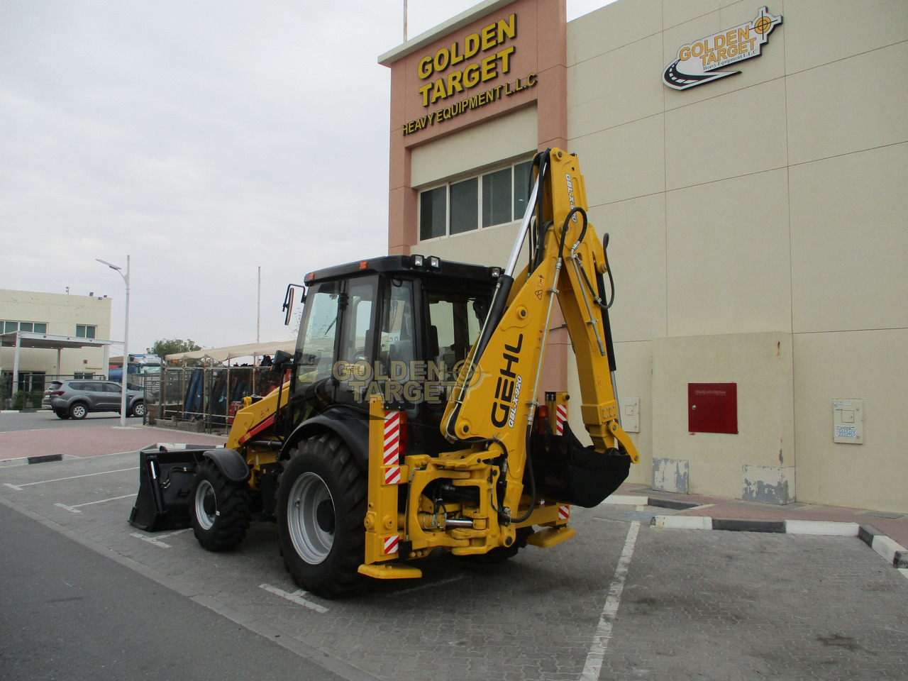 GEHL GBL-X-920 4x4 Backhoe Loader - Máy xúc trước múc sau: hình 4 GEHL GBL-X-920 4x4 Backhoe Loader - Máy xúc trước múc sau: hình 4