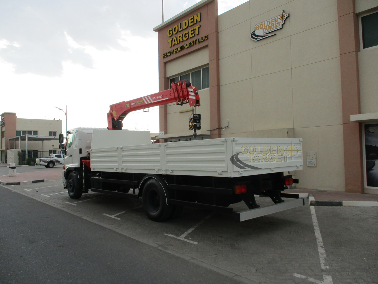 HINO 500 1625 4x2 with SANY PALFINGER SPS16000 Crane - Xe cẩu tự hành: hình 4 HINO 500 1625 4x2 with SANY PALFINGER SPS16000 Crane - Xe cẩu tự hành: hình 4