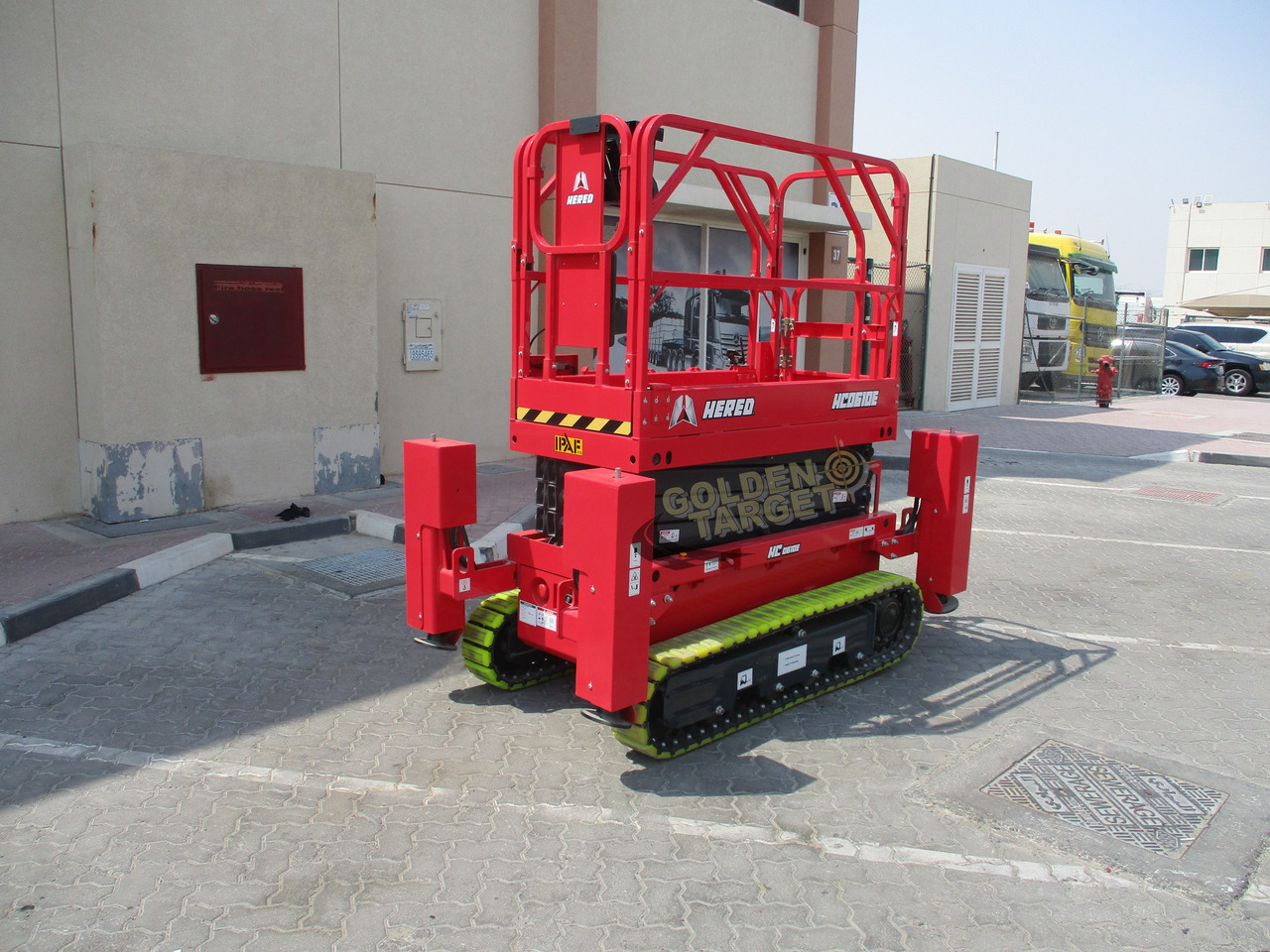 Hered HC0610E Electric Crawler Scissor Lift - Máy nâng người hình kéo: hình 2 Hered HC0610E Electric Crawler Scissor Lift - Máy nâng người hình kéo: hình 2