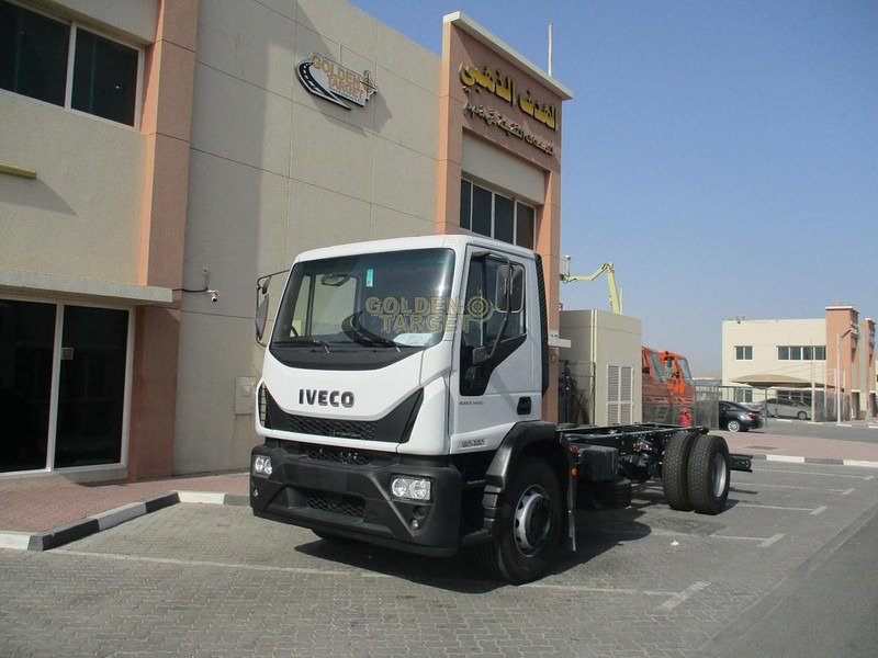 Iveco EUROCARGO 180E28 - Sơ mi rơ moóc khung gầm: hình 2 Iveco EUROCARGO 180E28 - Sơ mi rơ moóc khung gầm: hình 2