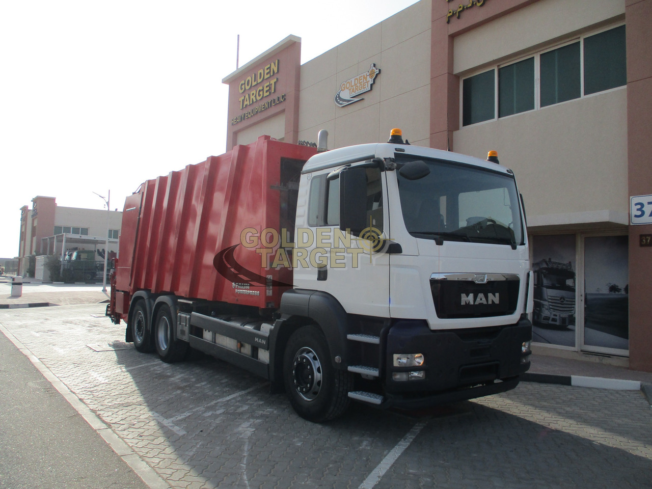 MAN TGS26.320 6×2 Garbage Truck - Xe tải chở rác: hình 1 MAN TGS26.320 6×2 Garbage Truck - Xe tải chở rác: hình 1