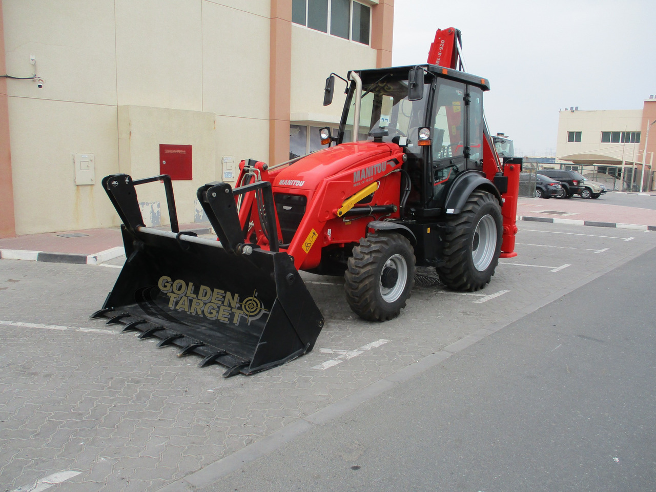 MANITOU MBL-X-920 BACKHOE LOADER - Máy xúc trước múc sau: hình 2 MANITOU MBL-X-920 BACKHOE LOADER - Máy xúc trước múc sau: hình 2