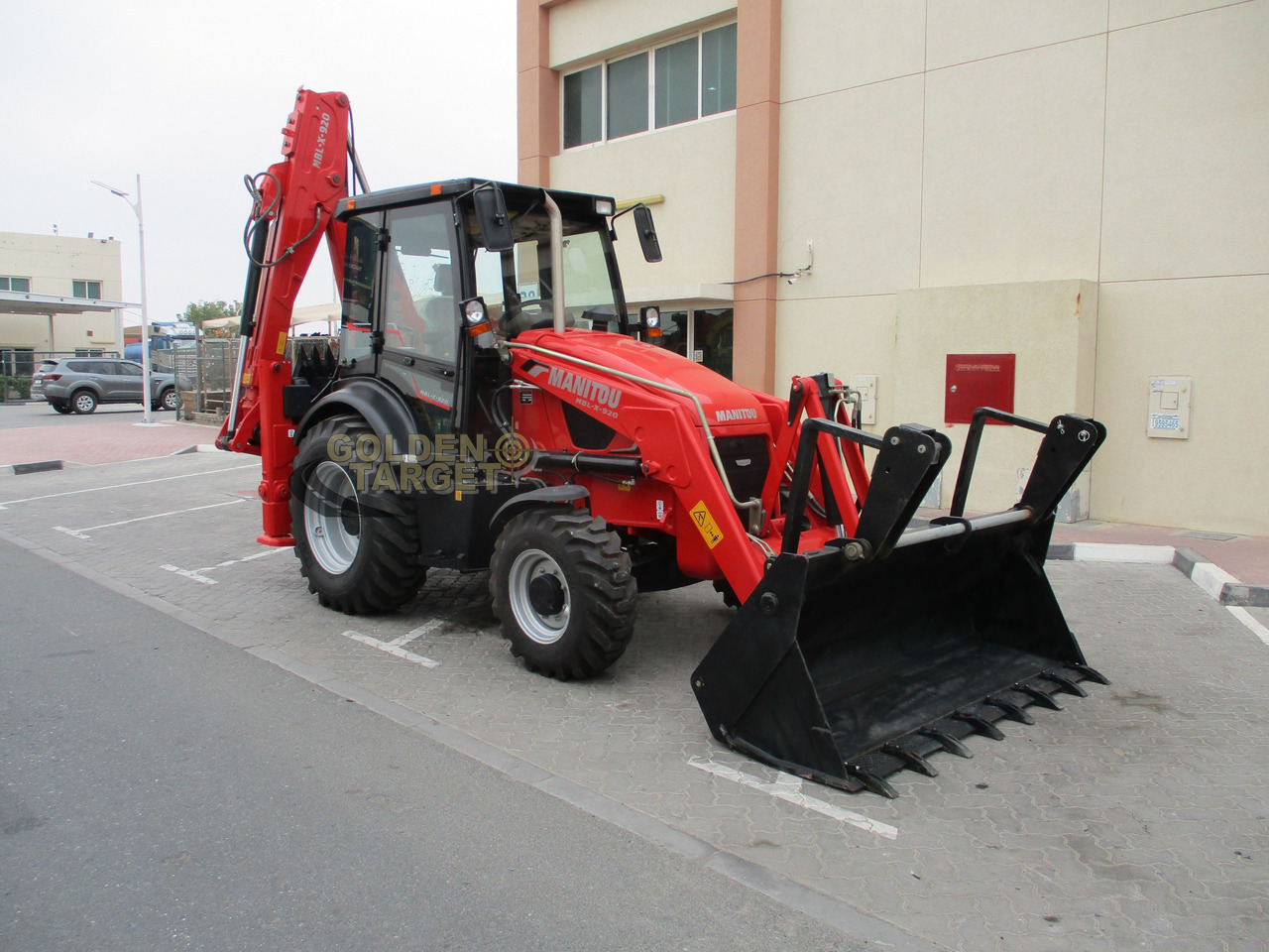 MANITOU MBL-X-920 BACKHOE LOADER - Máy xúc trước múc sau: hình 1 MANITOU MBL-X-920 BACKHOE LOADER - Máy xúc trước múc sau: hình 1