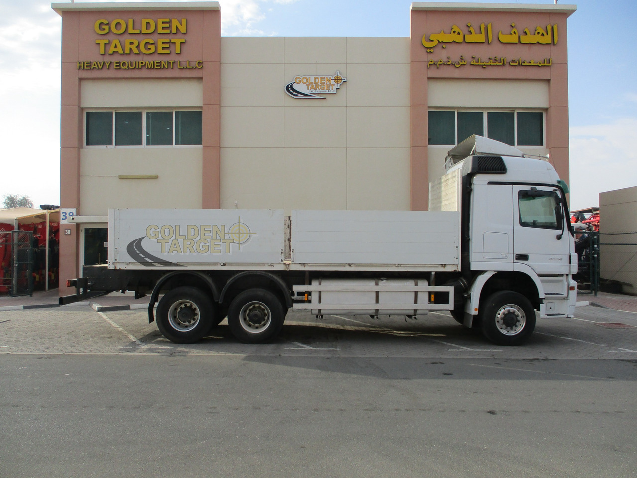 MERCEDES-BENZ ACTROS 3354 6x6 Chassis Truck - Xe tải khung gầm: hình 5 MERCEDES-BENZ ACTROS 3354 6x6 Chassis Truck - Xe tải khung gầm: hình 5