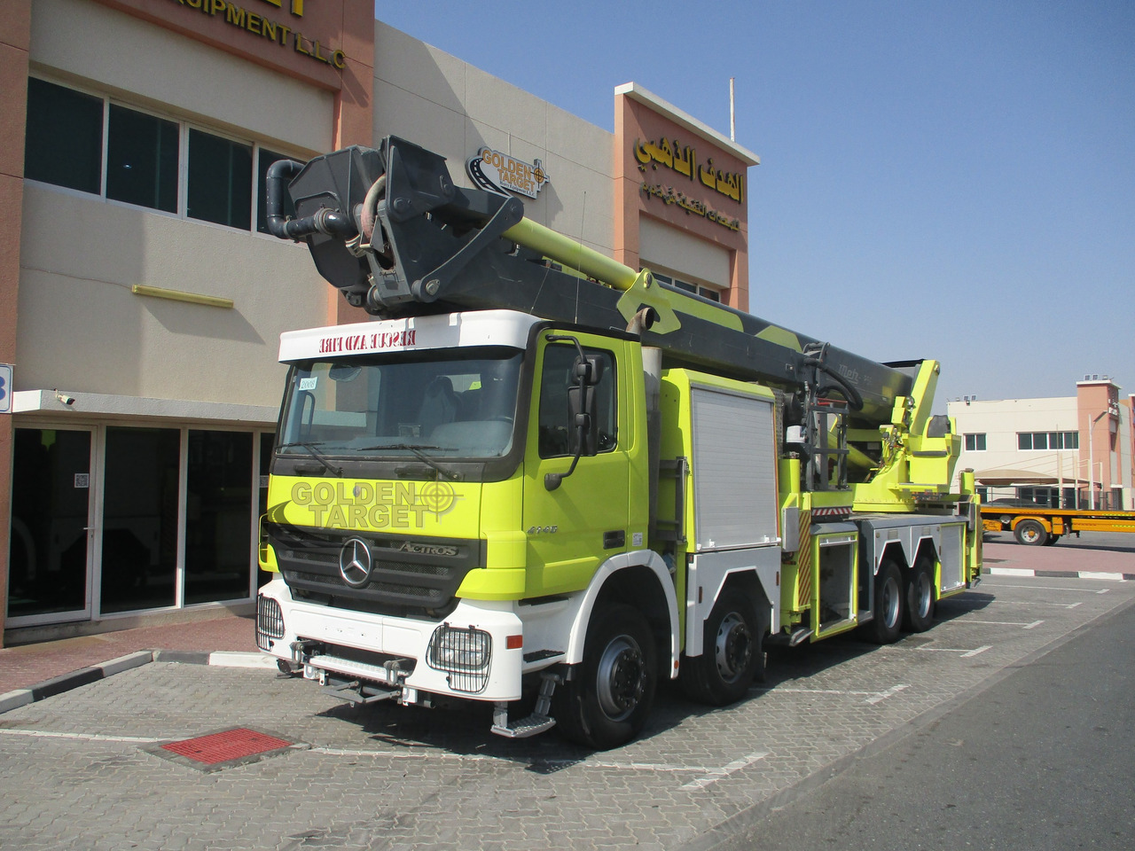 Mercedes ACTROS 4140 8x4 METZ P56 Fire Truck - Xe tải cứu hỏa: hình 4 Mercedes ACTROS 4140 8x4 METZ P56 Fire Truck - Xe tải cứu hỏa: hình 4