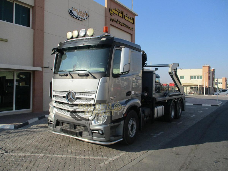 Mercedes-Benz 2642 6×2 Double Skip Loader with HIAB Crane - Máy xúc lật: hình 1 Mercedes-Benz 2642 6×2 Double Skip Loader with HIAB Crane - Máy xúc lật: hình 1
