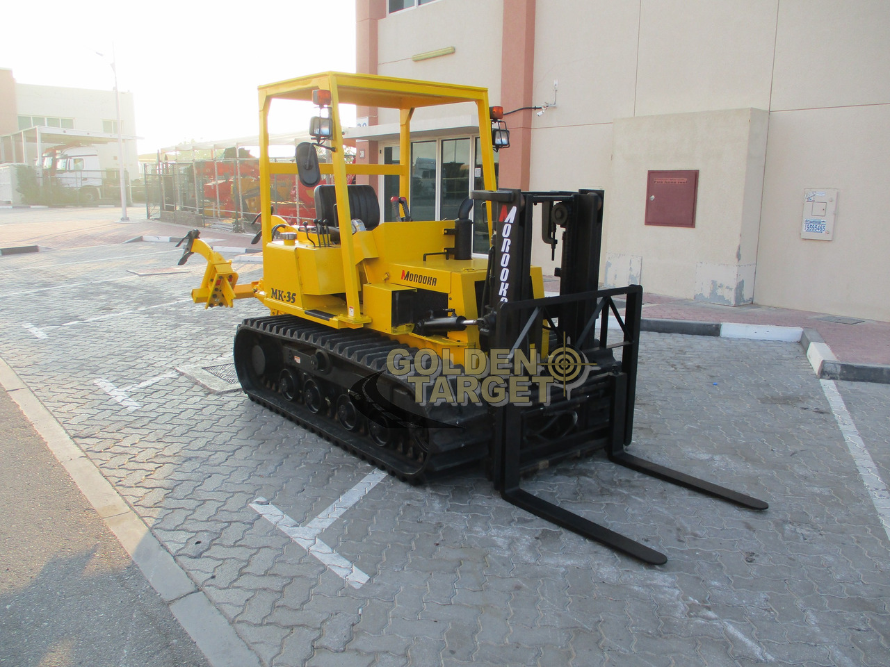 Morooka MK35 Tracks Forklift - Xe nâng diesel: hình 1 Morooka MK35 Tracks Forklift - Xe nâng diesel: hình 1