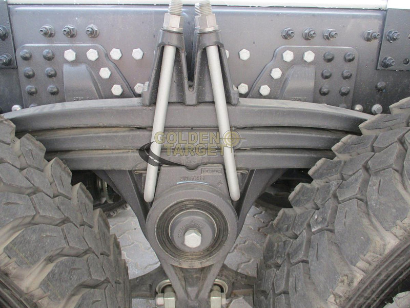 Xe trộn bê tông mới Renault K420: hình 8