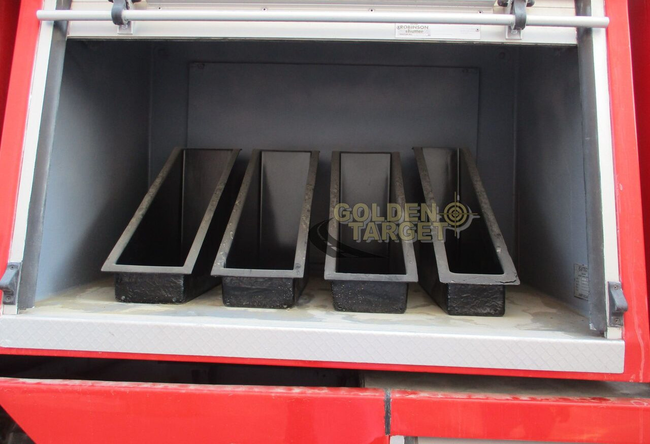 Reynold Boughton Barracuda 4x4 Airport Fire Truck - Xe tải cứu hỏa: hình 5 Reynold Boughton Barracuda 4x4 Airport Fire Truck - Xe tải cứu hỏa: hình 5