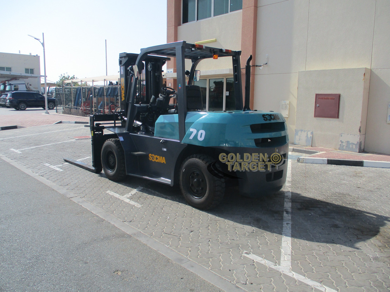 SOCMA HNF-70 Forklift - Xe nâng diesel: hình 4 SOCMA HNF-70 Forklift - Xe nâng diesel: hình 4