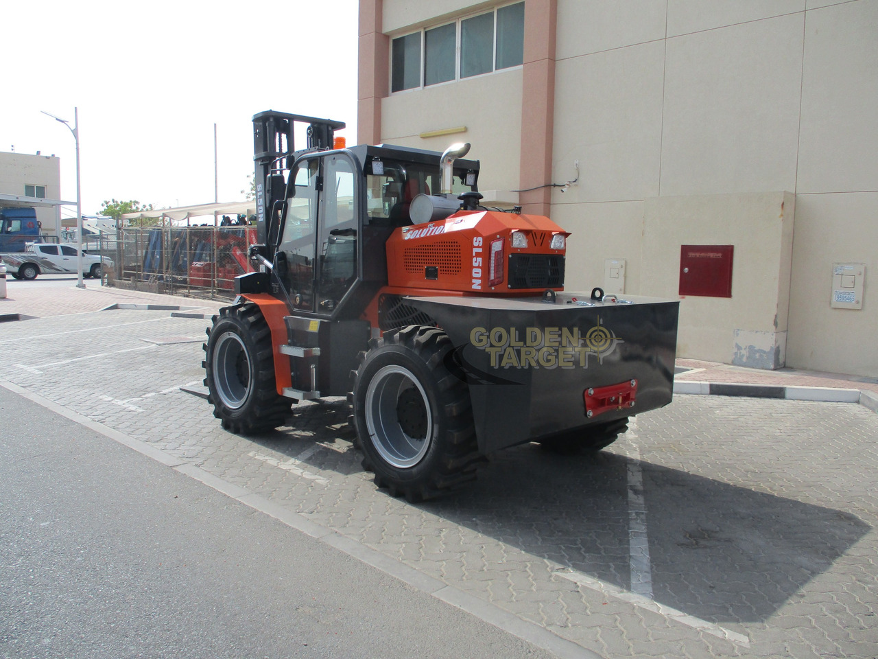 Solution SL50N Rough Terrain Forklift - Xe nâng diesel: hình 4 Solution SL50N Rough Terrain Forklift - Xe nâng diesel: hình 4
