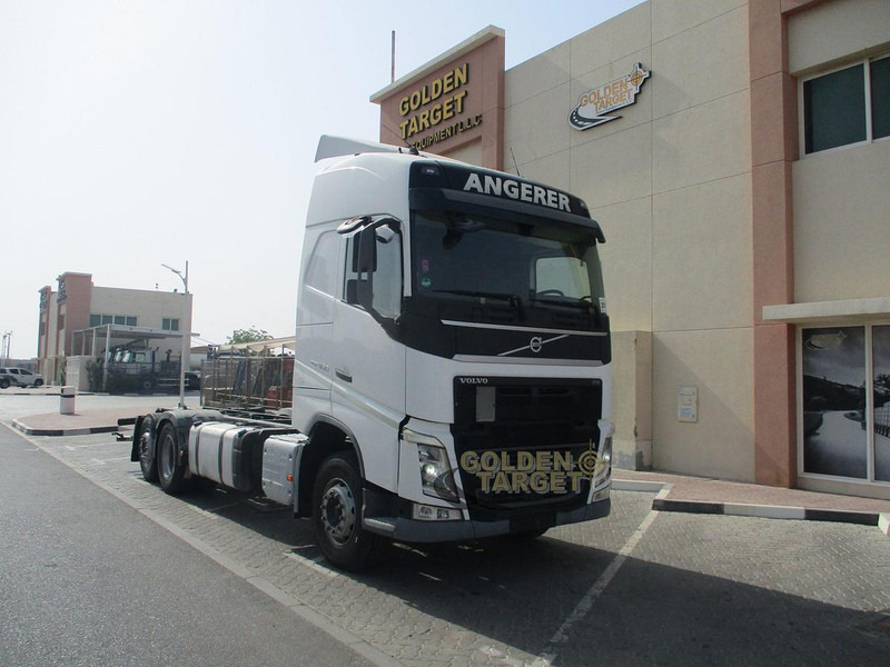 Volvo FH 460 - Sơ mi rơ moóc khung gầm: hình 1 Volvo FH 460 - Sơ mi rơ moóc khung gầm: hình 1