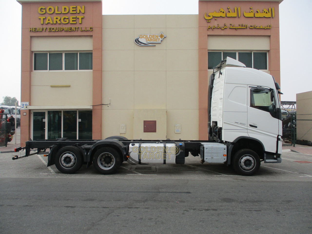 Volvo FH460 6×2 Chassis - Xe tải khung gầm: hình 5 Volvo FH460 6×2 Chassis - Xe tải khung gầm: hình 5