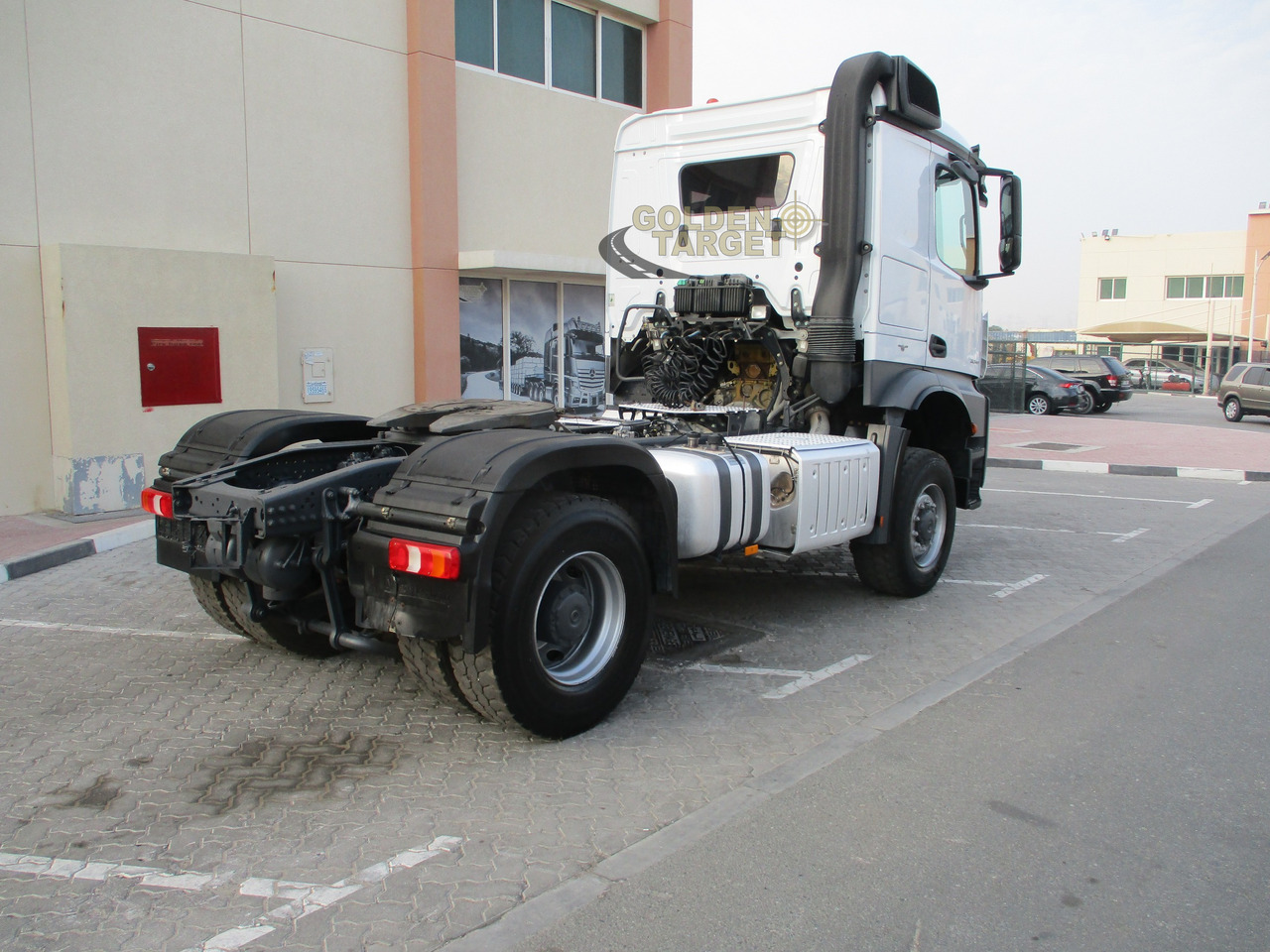 Mercedes-Benz Actros 2045 4x4 Head Truck - Xe đầu kéo: hình 3 Mercedes-Benz Actros 2045 4x4 Head Truck - Xe đầu kéo: hình 3