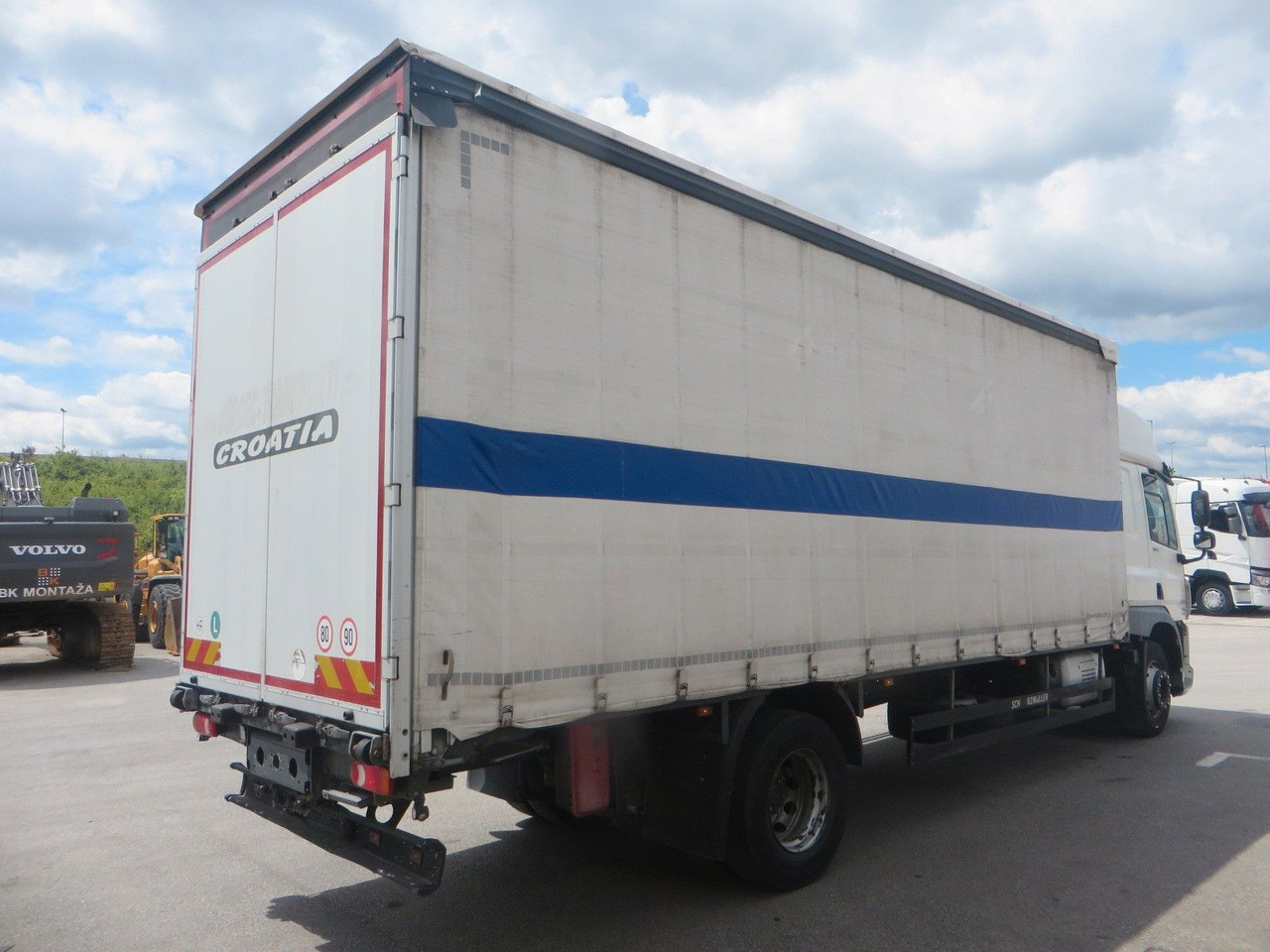 DAF CF320 4x2 18T Curtainside 7.70m - Xe tải thùng mui bạt: hình 3 DAF CF320 4x2 18T Curtainside 7.70m - Xe tải thùng mui bạt: hình 3