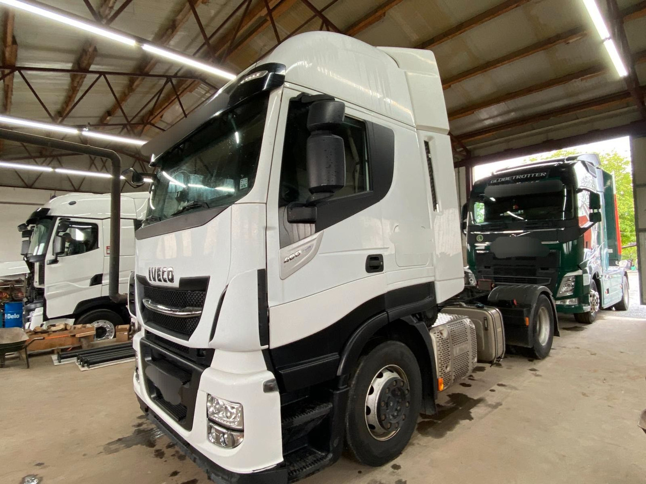 Iveco Stralis 460 Hi-Way 4x2Tractor -Tipper hydraulic - Xe đầu kéo: hình 3 Iveco Stralis 460 Hi-Way 4x2Tractor -Tipper hydraulic - Xe đầu kéo: hình 3