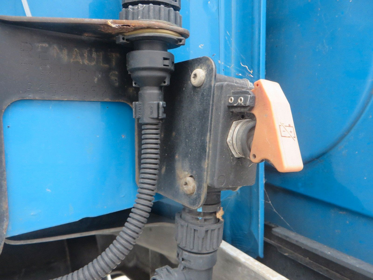 Renault T440 SC 4x2Tractor ADR - Xe đầu kéo: hình 5 Renault T440 SC 4x2Tractor ADR - Xe đầu kéo: hình 5