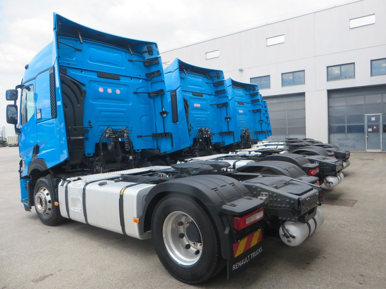 Renault T480 SC 4x2Tractor SELECTION - Xe đầu kéo: hình 4 Renault T480 SC 4x2Tractor SELECTION - Xe đầu kéo: hình 4