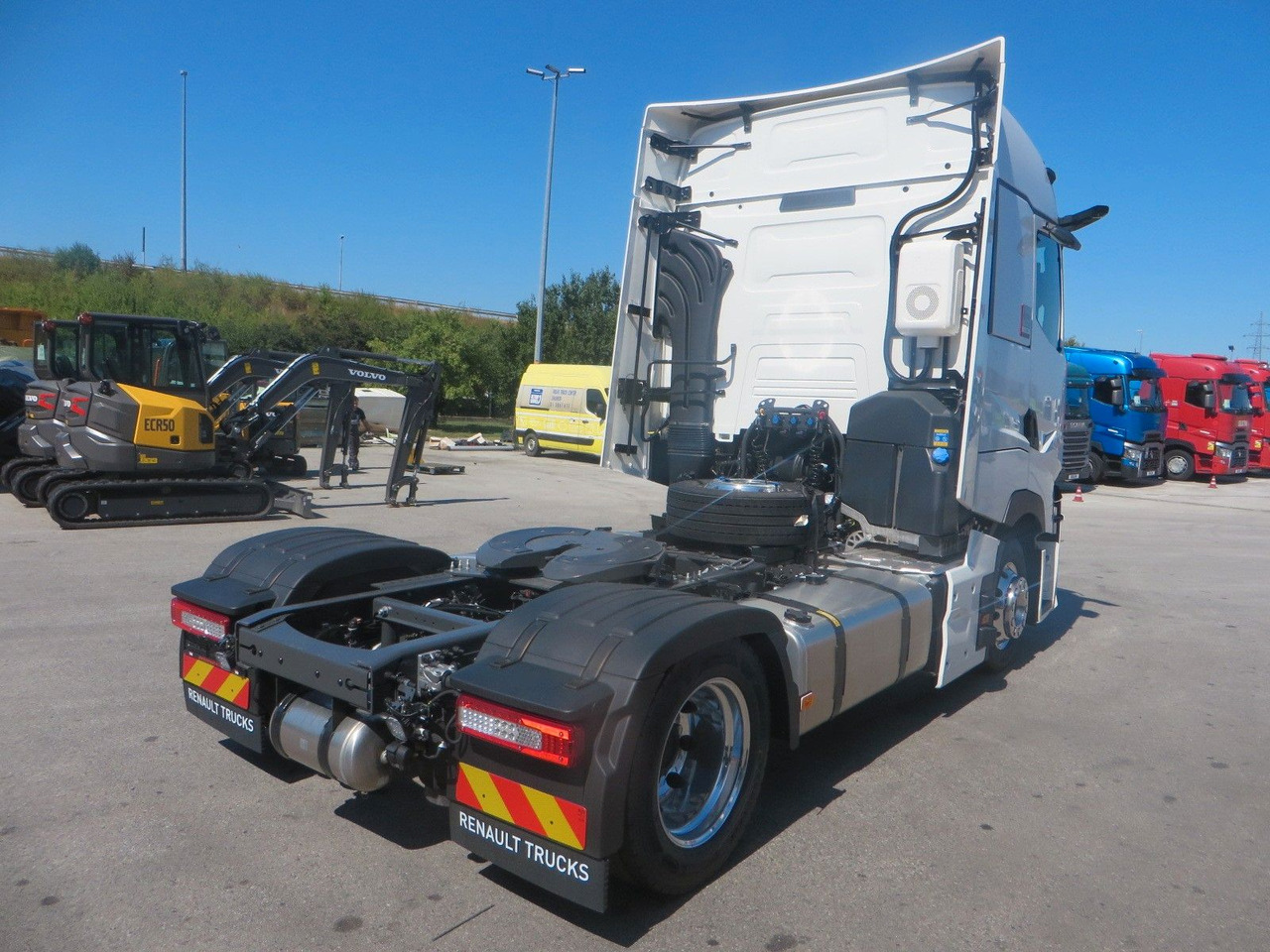 Renault T520 HSC 4x2Tractor mega NEW!! TOP EQUIPMENT - Xe đầu kéo: hình 3 Renault T520 HSC 4x2Tractor mega NEW!! TOP EQUIPMENT - Xe đầu kéo: hình 3