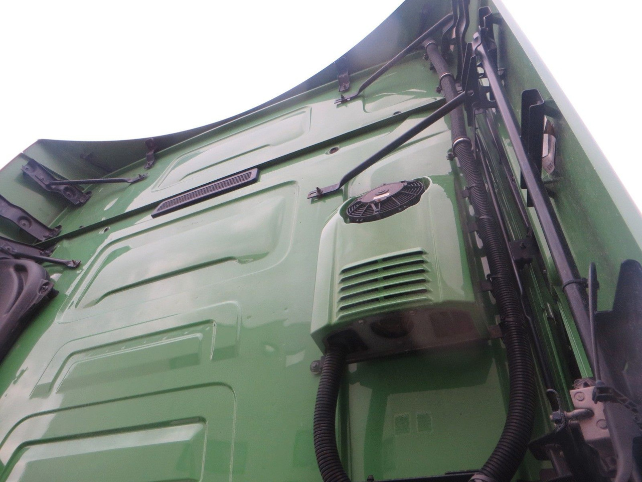 Xe đầu kéo Renault T520 HSC 4x2Tractor mega Retarder: hình 9 Xe đầu kéo Renault T520 HSC 4x2Tractor mega Retarder: hình 9