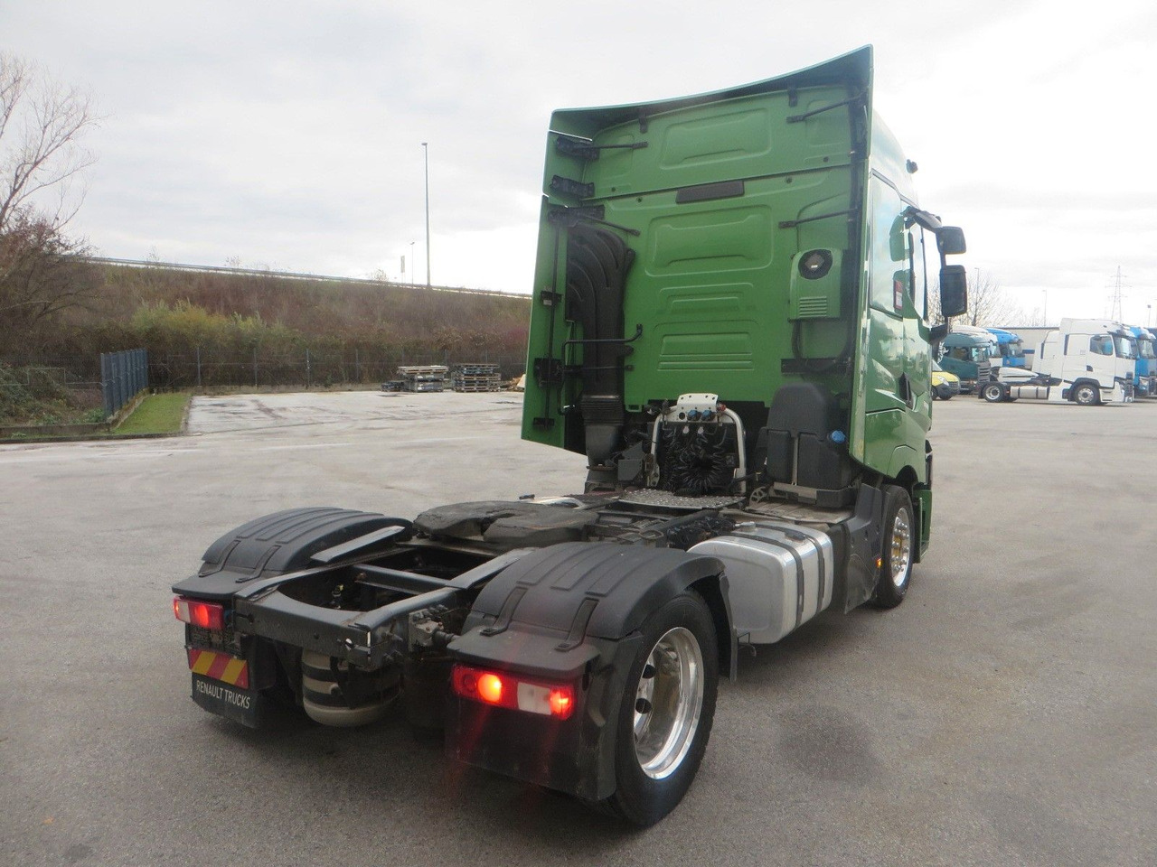 Renault T520 HSC 4x2Tractor mega Retarder - Xe đầu kéo: hình 3 Renault T520 HSC 4x2Tractor mega Retarder - Xe đầu kéo: hình 3