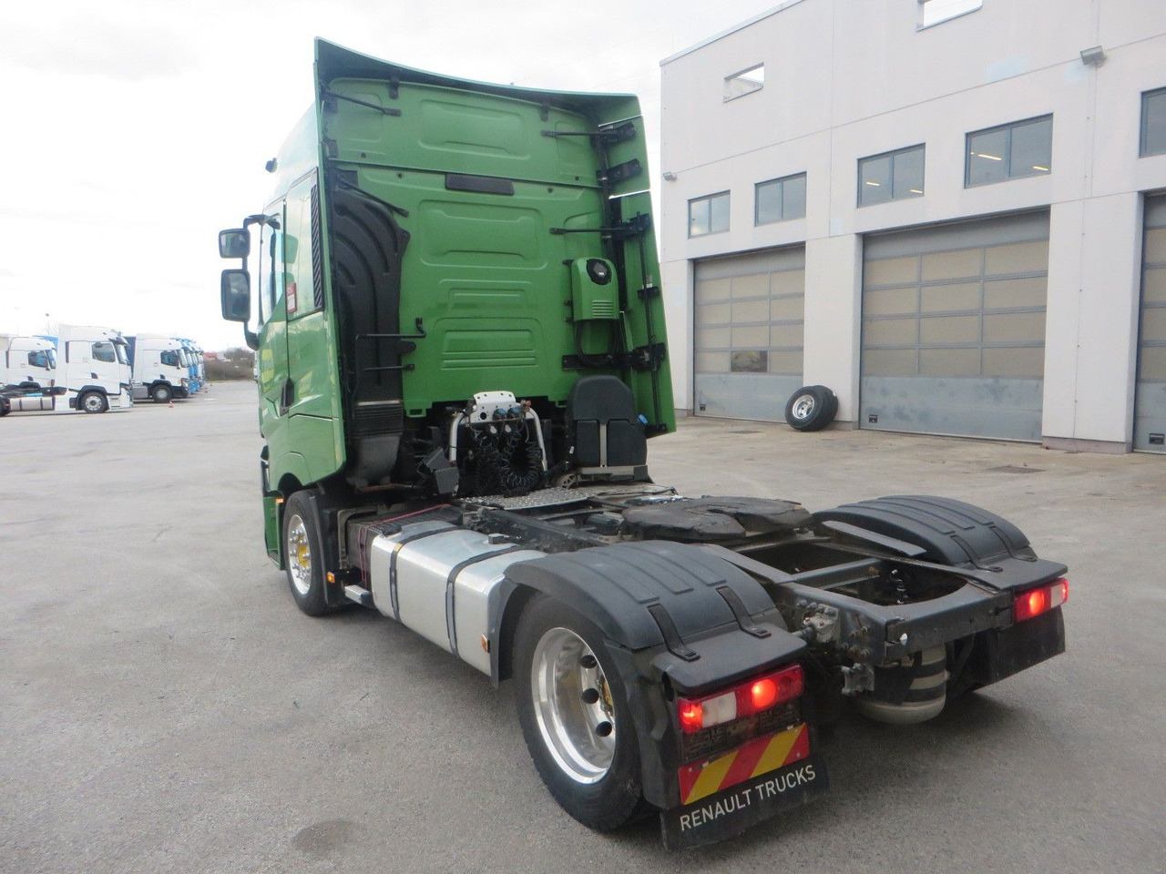 Renault T520 HSC 4x2Tractor mega Retarder - Xe đầu kéo: hình 4 Renault T520 HSC 4x2Tractor mega Retarder - Xe đầu kéo: hình 4