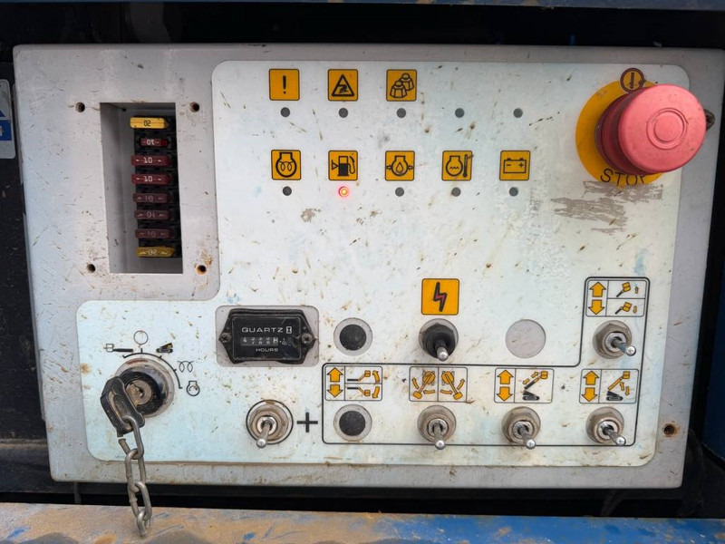 Aichi SR 12 B - Xe nâng người hình viễn vọng kính: hình 5 Aichi SR 12 B - Xe nâng người hình viễn vọng kính: hình 5