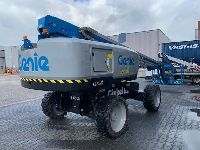 Genie S 65 XC - Xe nâng người hình viễn vọng kính: hình 3 Genie S 65 XC - Xe nâng người hình viễn vọng kính: hình 3