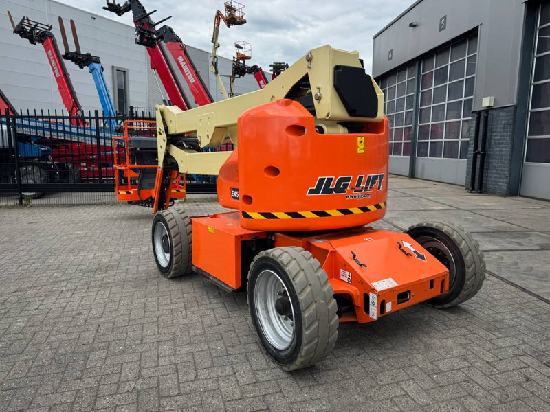 JLG E 450 AJ - Xe nâng người nhiều khớp nối: hình 2 JLG E 450 AJ - Xe nâng người nhiều khớp nối: hình 2