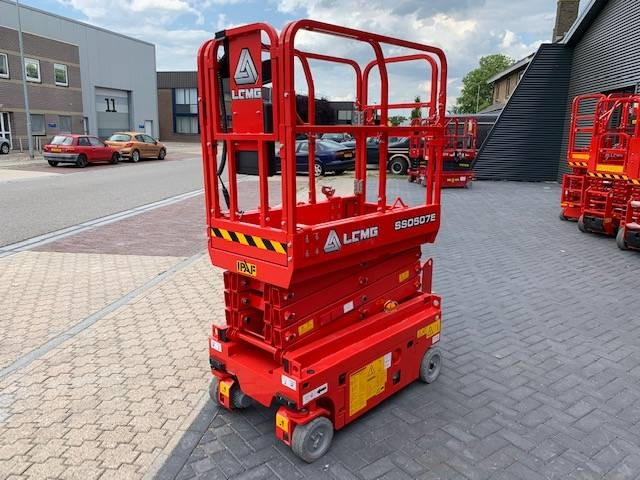 LGMG SS 0507 E - Máy nâng người hình kéo: hình 5 LGMG SS 0507 E - Máy nâng người hình kéo: hình 5