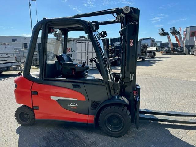 Linde E35L - Xe nâng điện: hình 3 Linde E35L - Xe nâng điện: hình 3