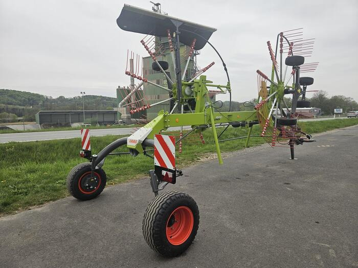 Claas Liner 1600 - Dàn trải/ Cào: hình 3 Claas Liner 1600 - Dàn trải/ Cào: hình 3