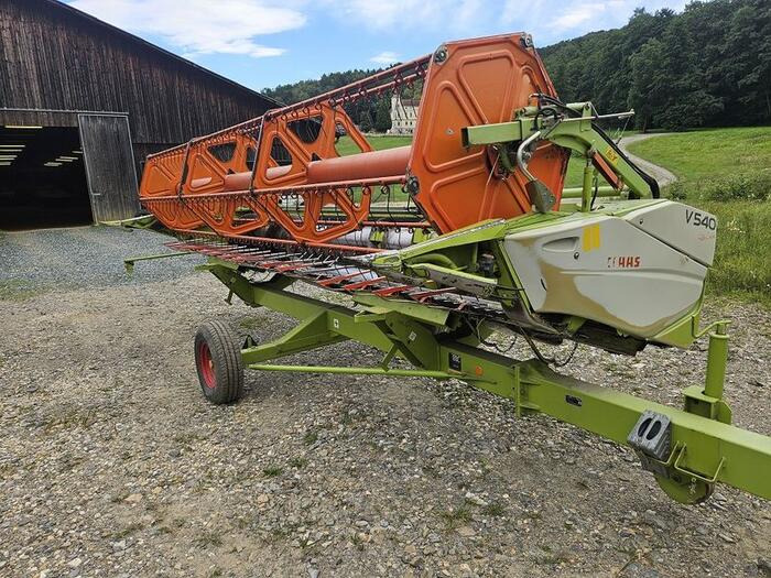 Claas V540 Vario - Máy gặt liên hợp: hình 1 Claas V540 Vario - Máy gặt liên hợp: hình 1